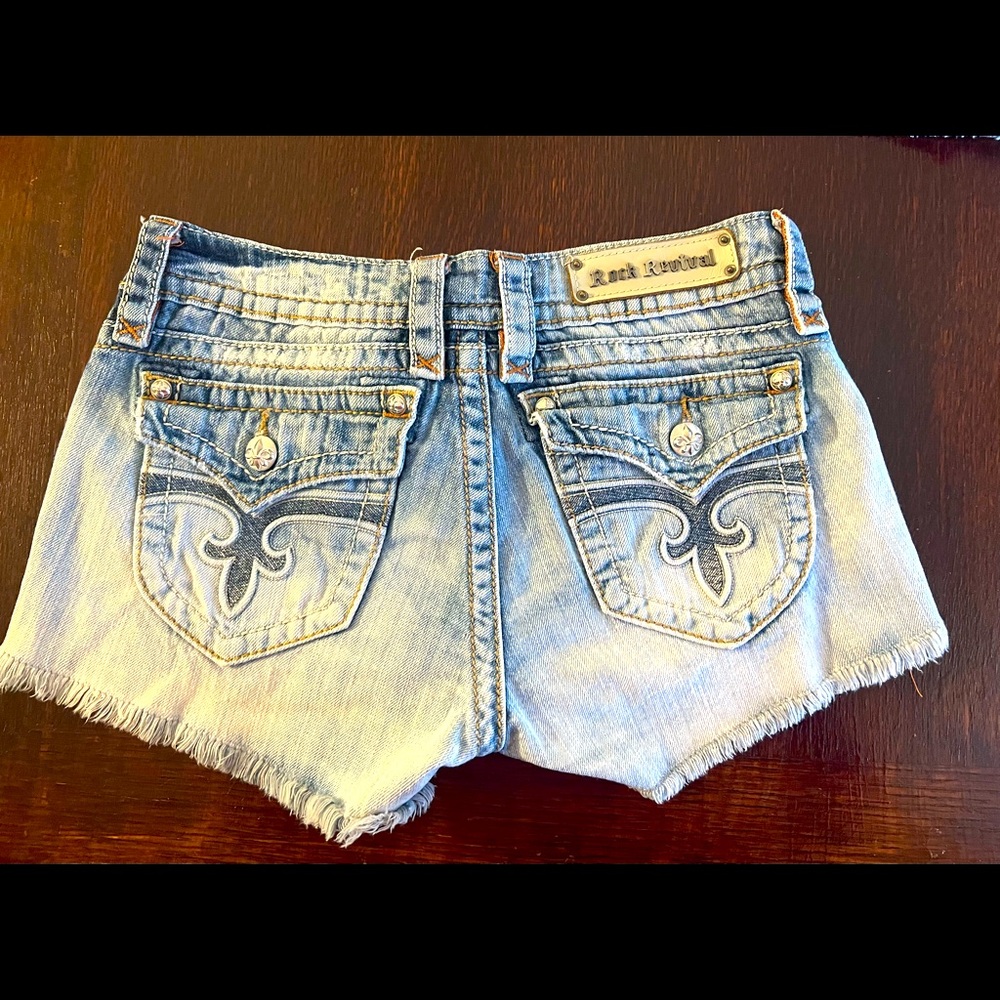 Rock Revival jean shorts EUC size 29